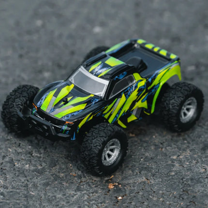 High-Speed 1:32 RC Racing Car - Perfect Gift for Young Enthusiasts-4